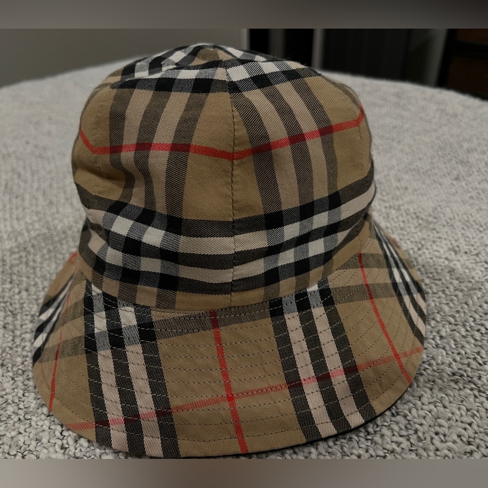Vintage Burberry Reversible bucket hat